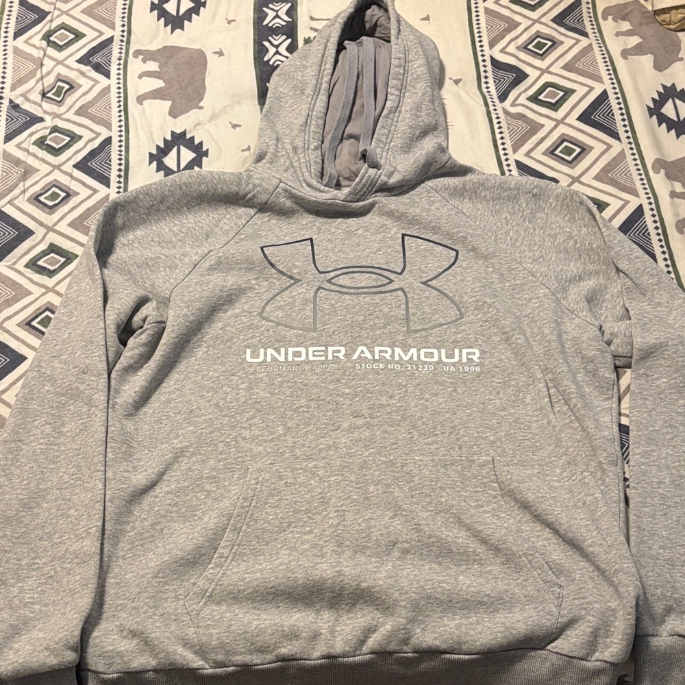 Men's Under Armour Light Gray Pullover Hoodie